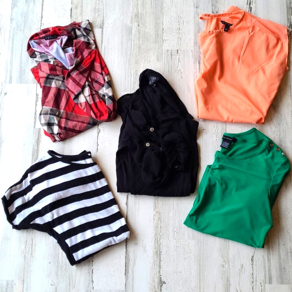 ❤️‍🔥SOLD❤️‍🔥💥BUNDLE OF LARGE BLOUSES💥